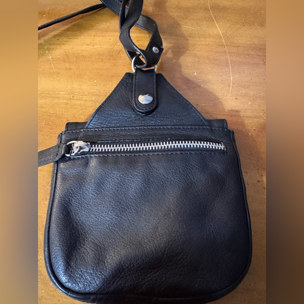Sundance Black Leather Crossbody Bag with Silver Hardware - Picture 3 of 11